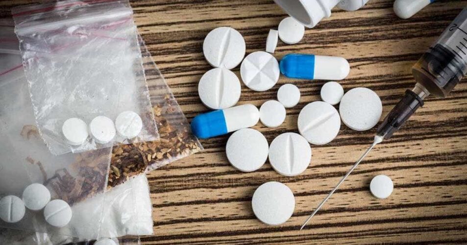 Opioid-Related Deaths Drop Under 1000 in Mass. in 2025