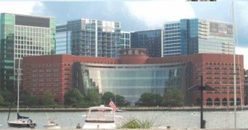 Moakley Federal Courthouse in Bostonj