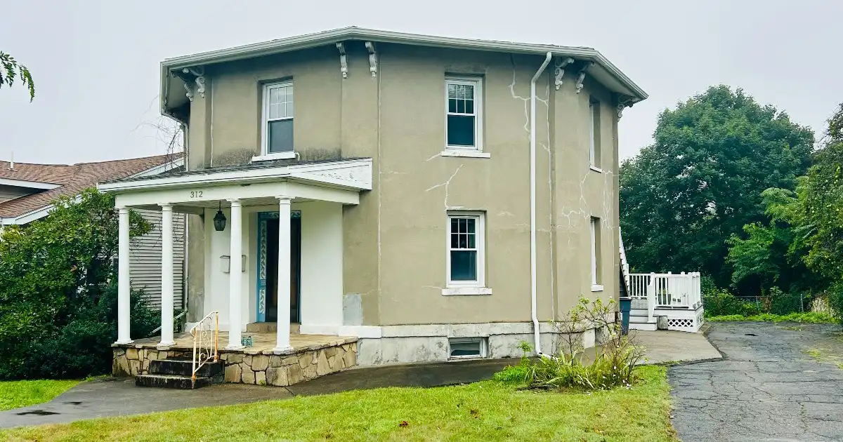 Historic Worcester ‘Octagon House’ for sale